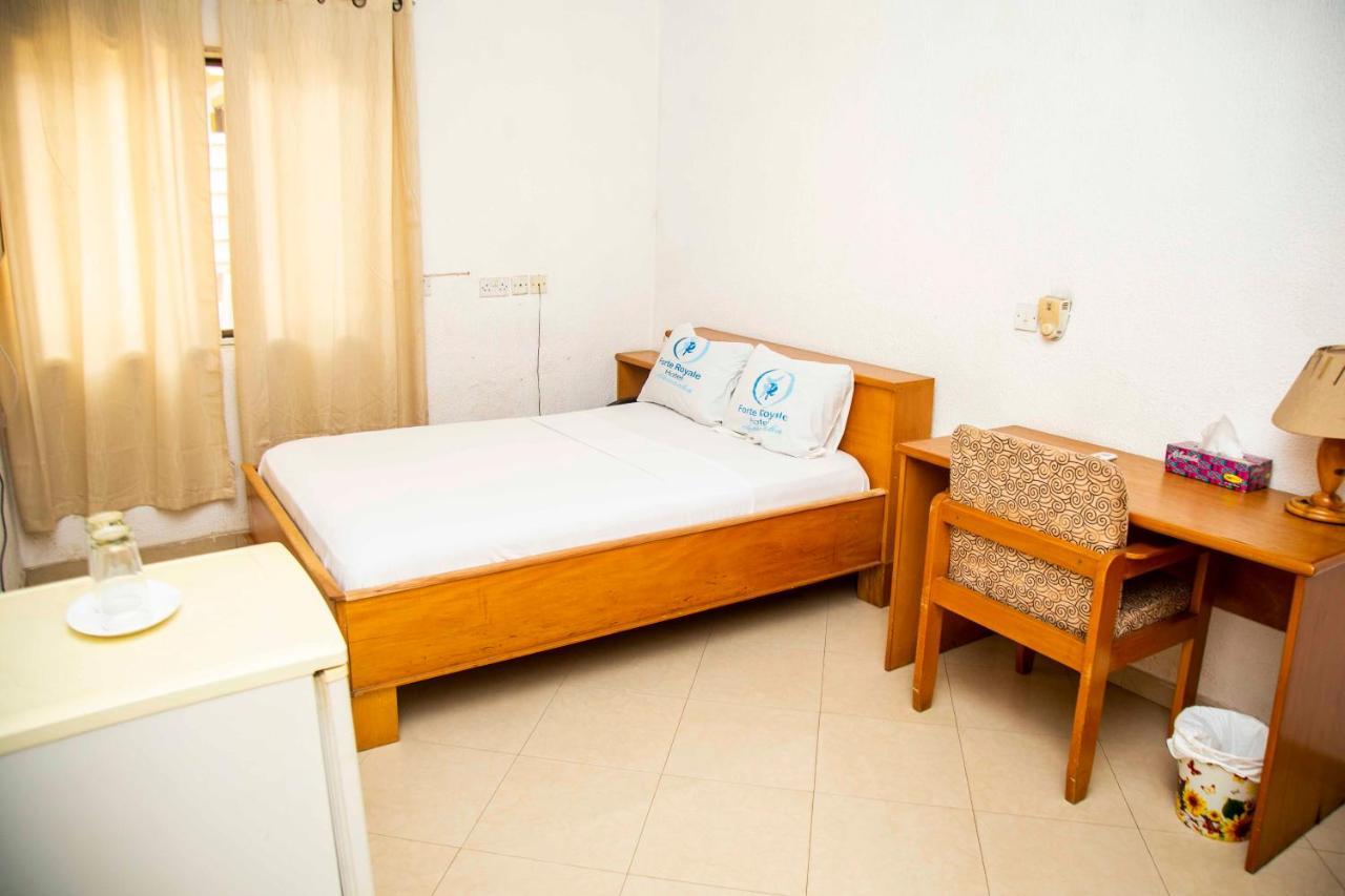Forte Royale Hotel Accra Extérieur photo