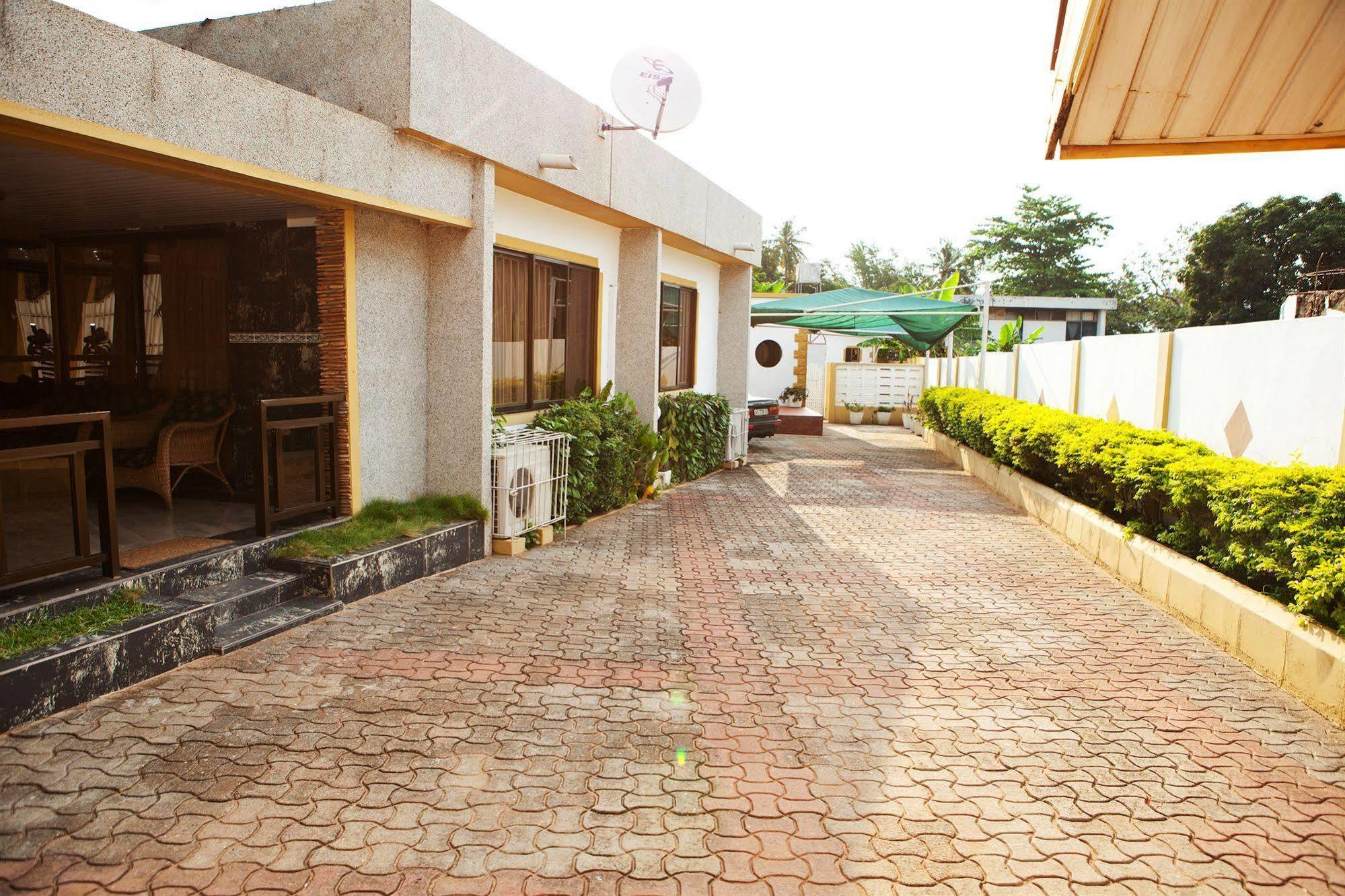 Forte Royale Hotel Accra Extérieur photo